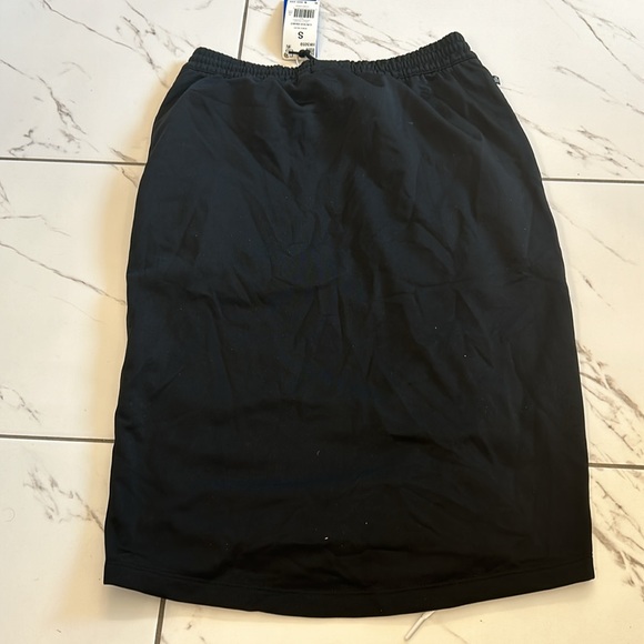 Women’s Adidas laced Midi Skirt size small - Picture 5 of 5